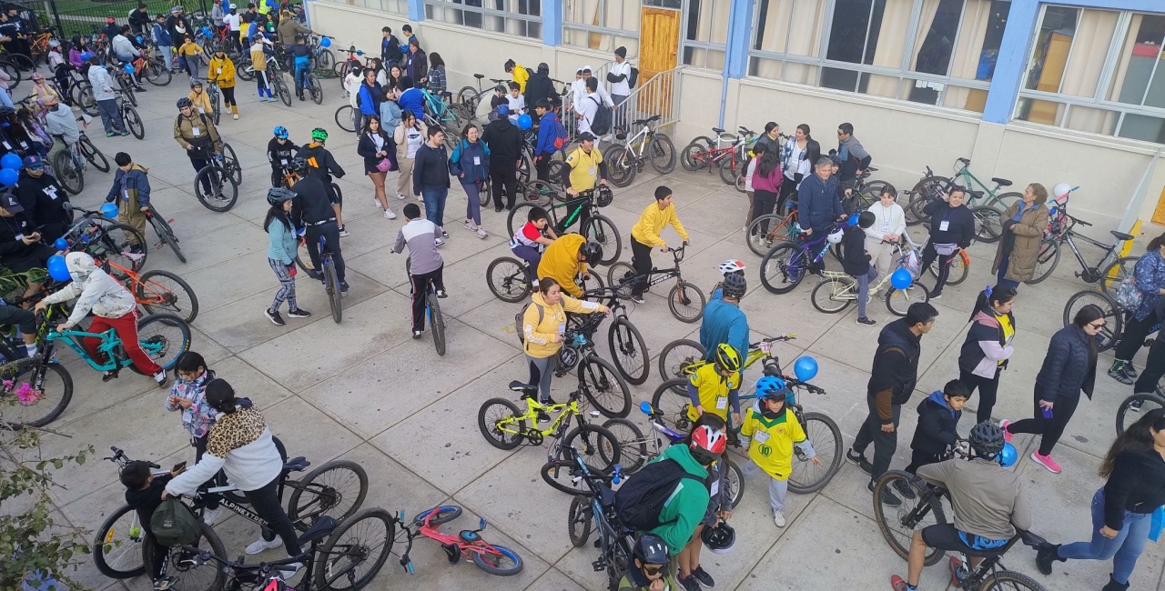 El Colegio Santa María Eufrasia realiza la anual “Cicletada Familiar”